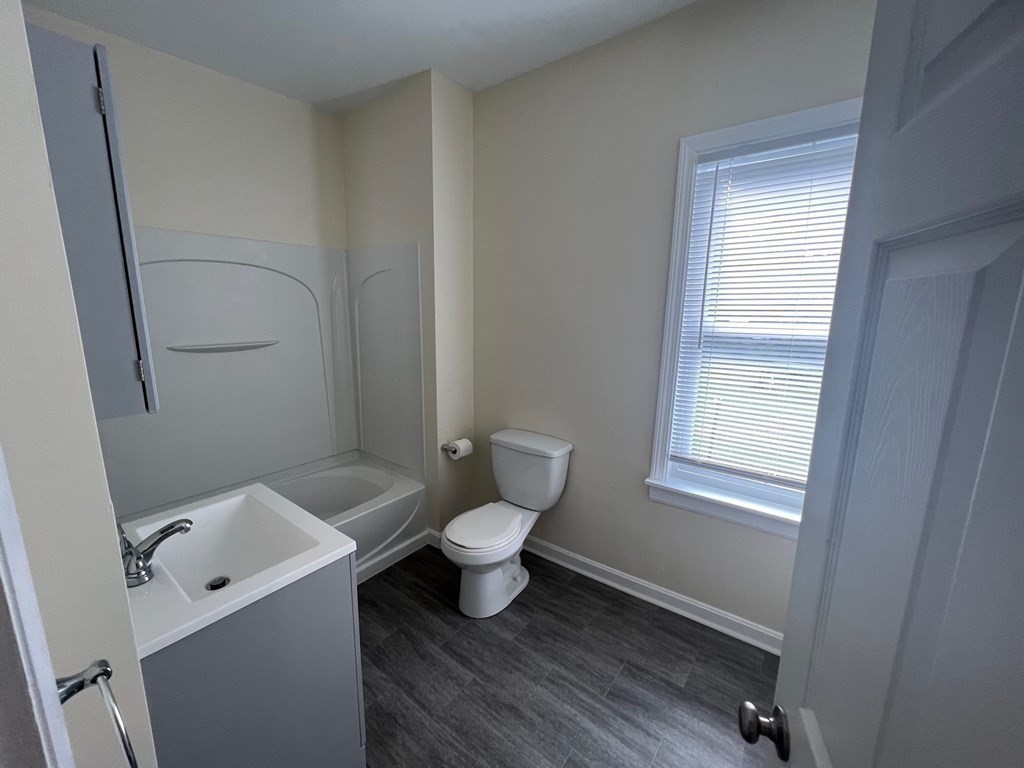 7 Gove Rd # A Property Photo 13
