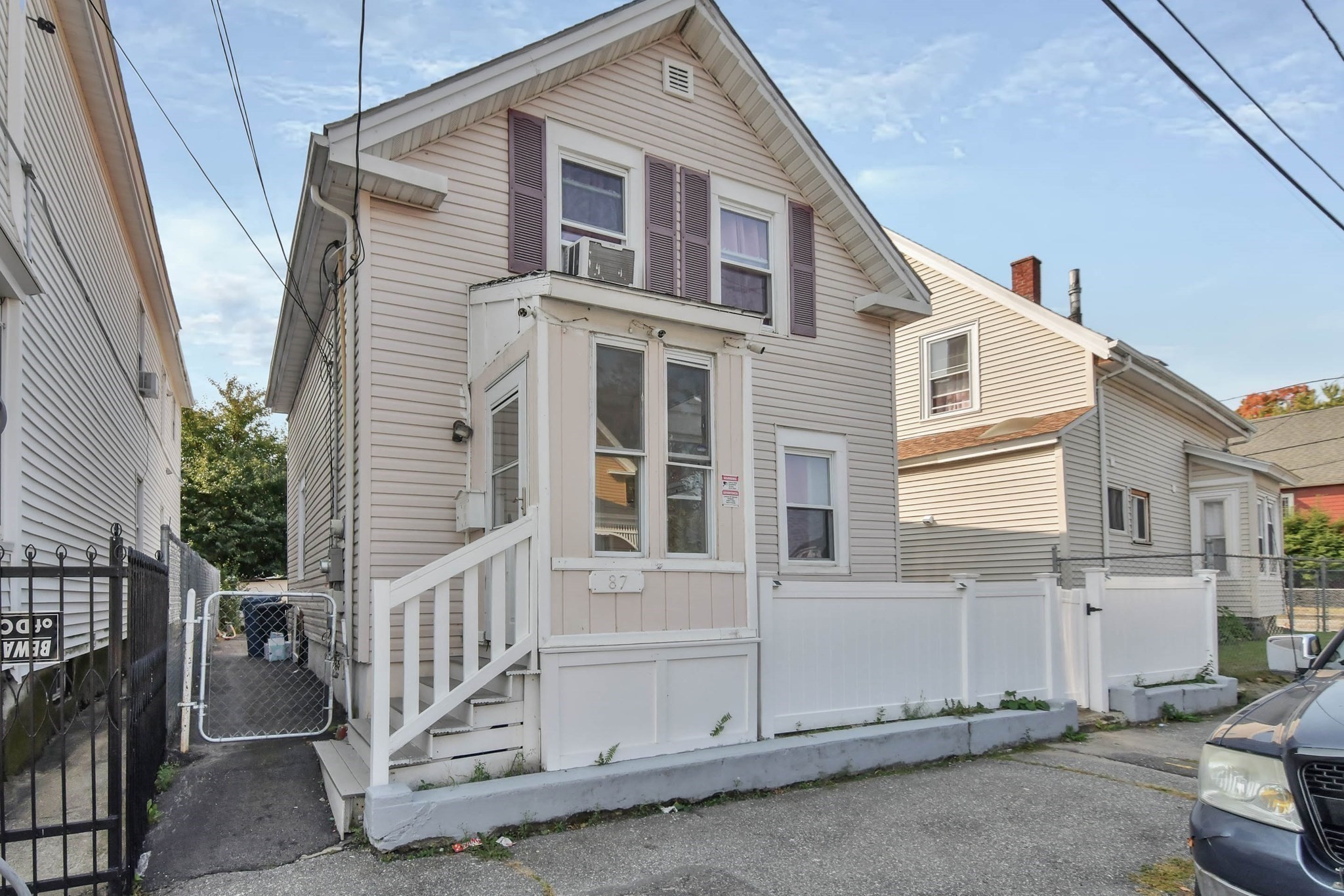 87 Abbott St Property Photo 2