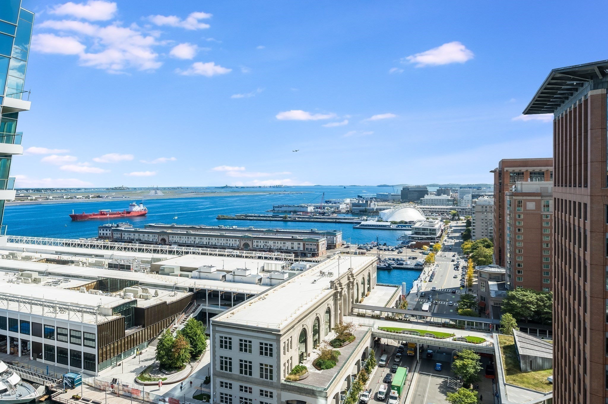 133 Seaport Blvd # 12 Property Photo 1