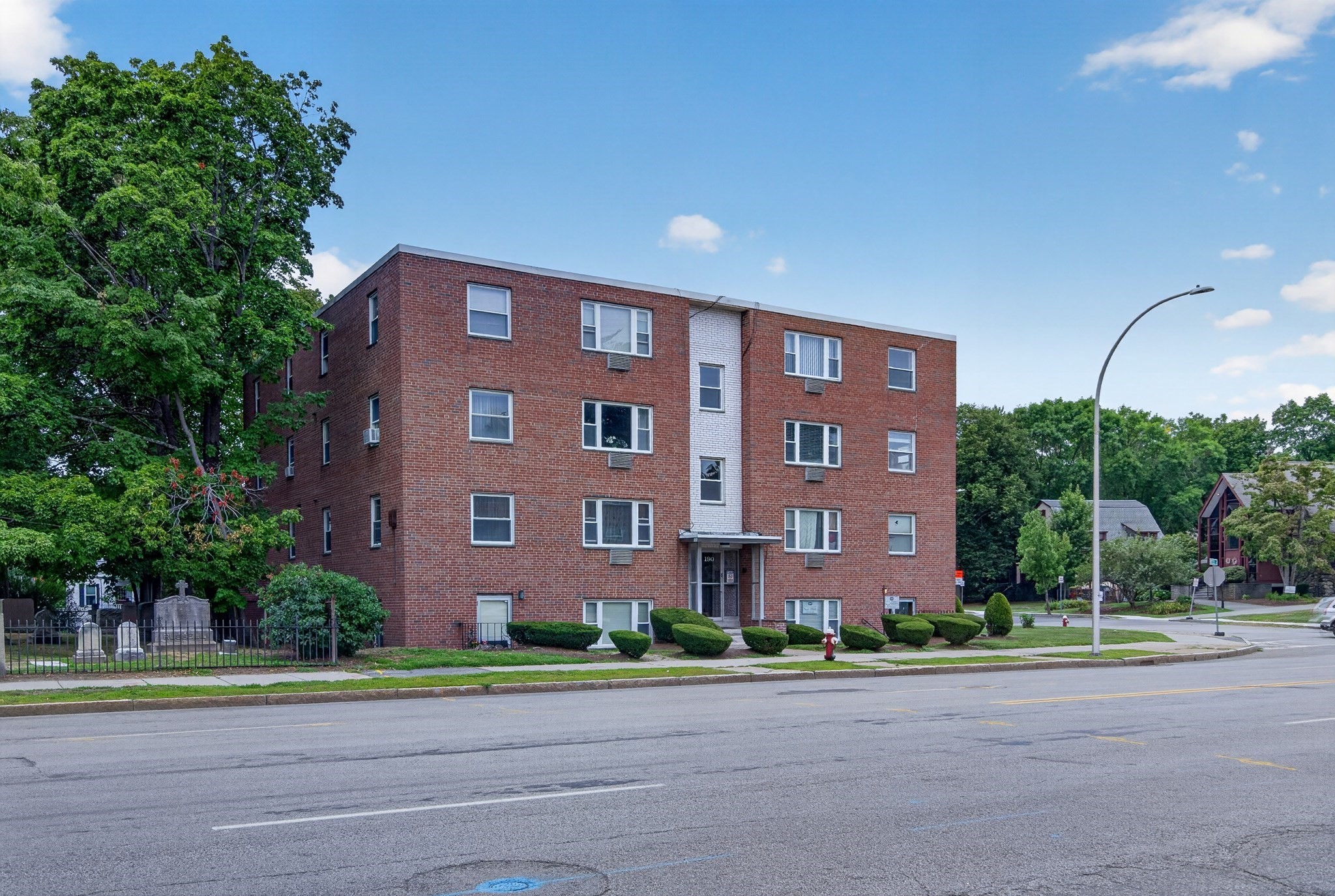 190 Mount Auburn Street # 2 Property Photo 2