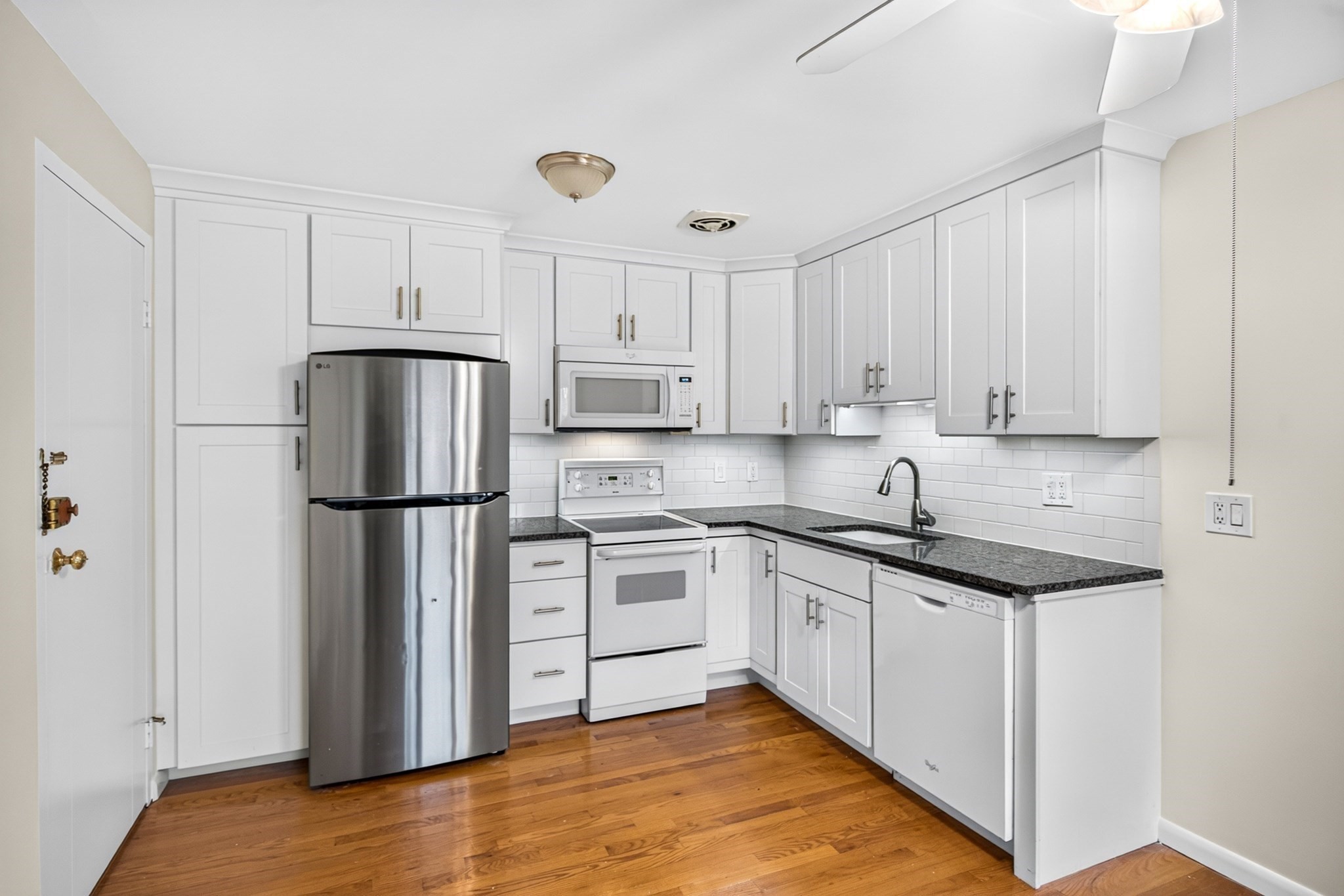 190 Mount Auburn Street # 2 Property Photo 4