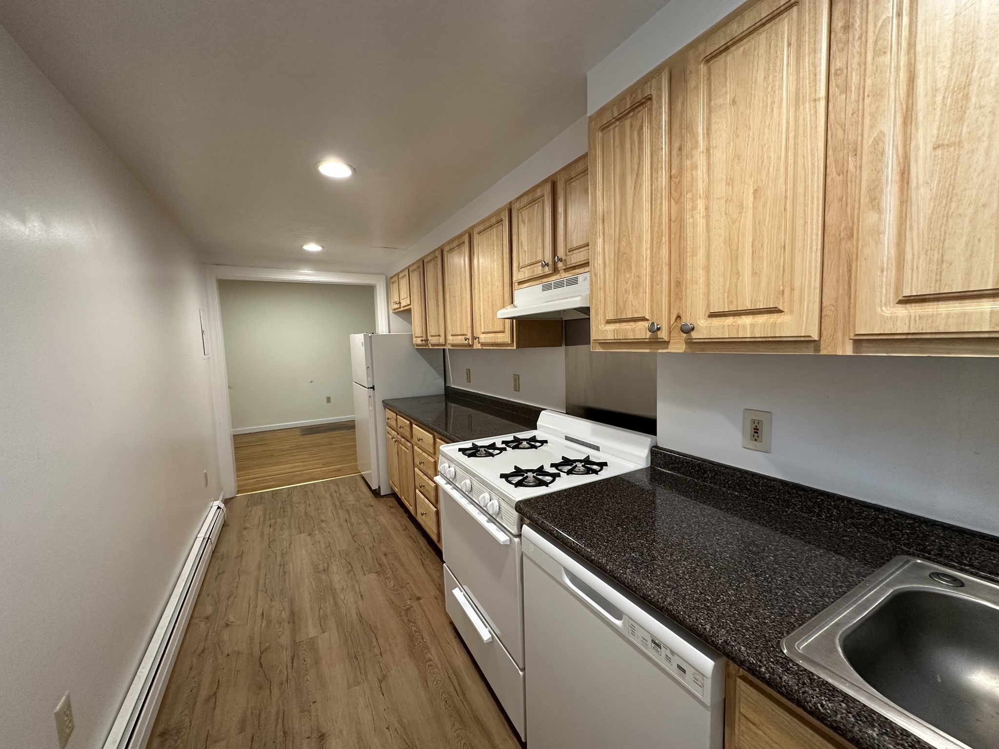 1 Craigie # B2 Property Photo 12