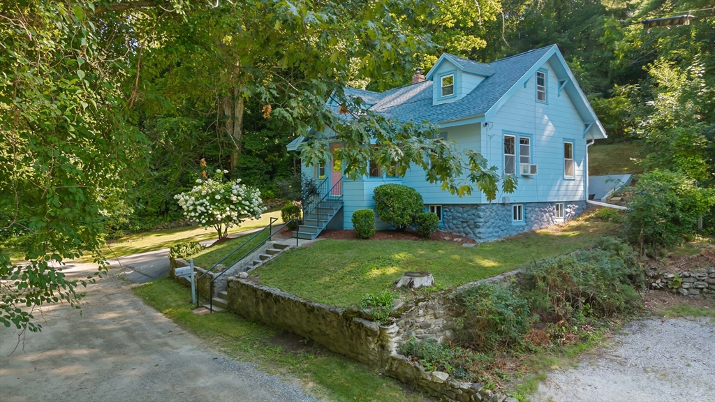10 Tilbury St Property Photo 2