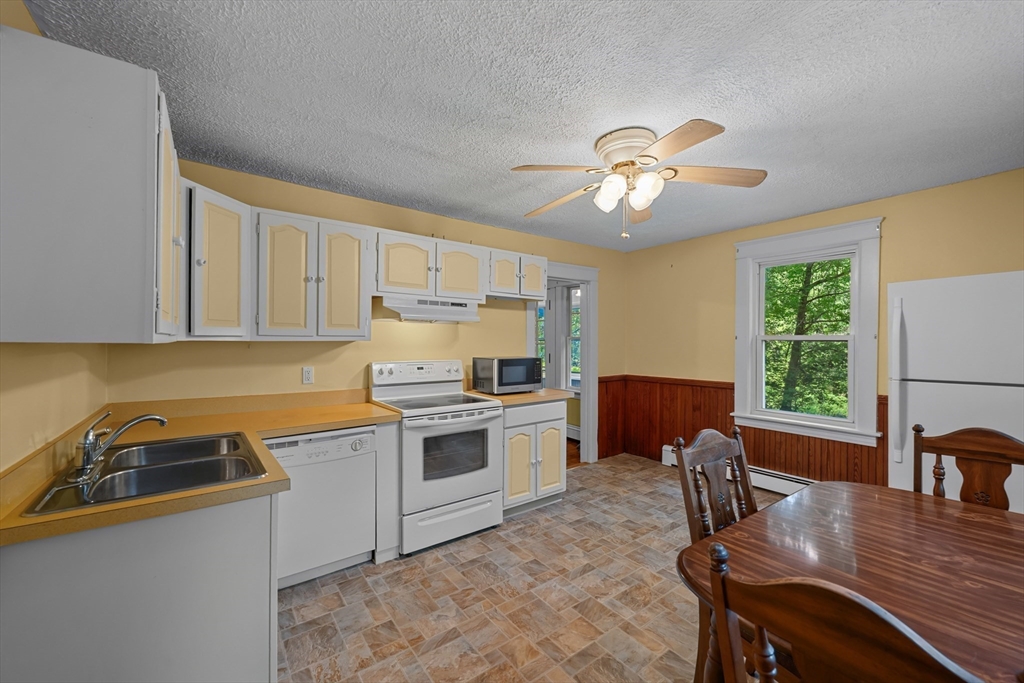 10 Tilbury St Property Photo 11