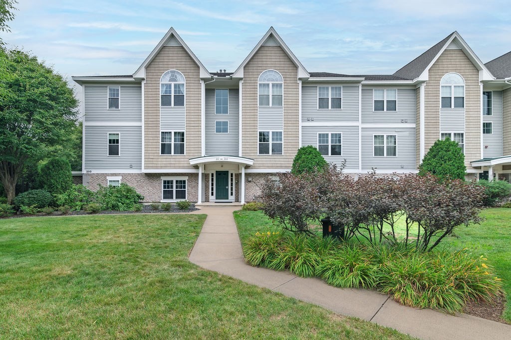 200 Roger Williams Ave # 205 Property Photo 1
