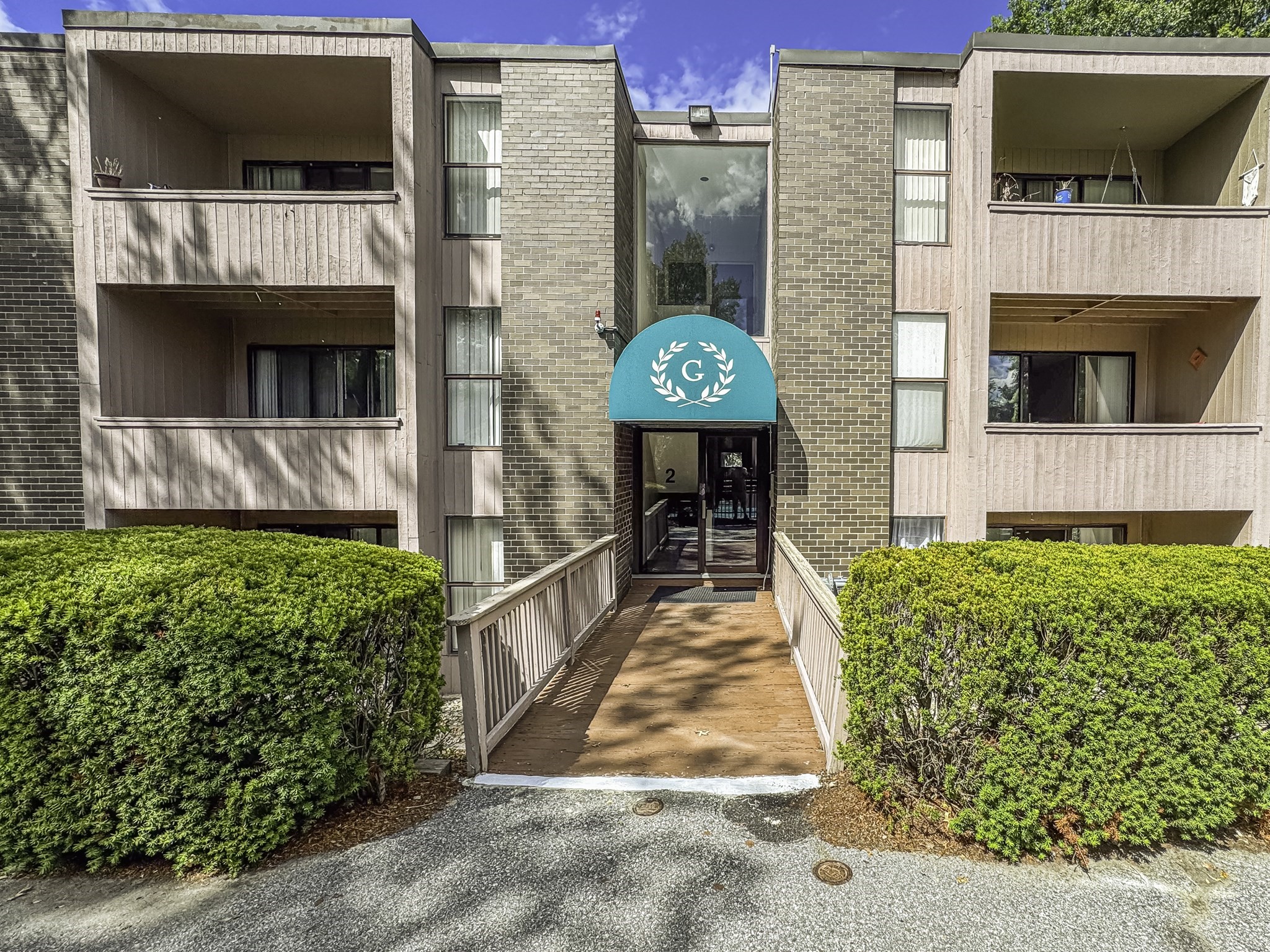 2 Shrewsbury Green Dr # J Property Photo 1