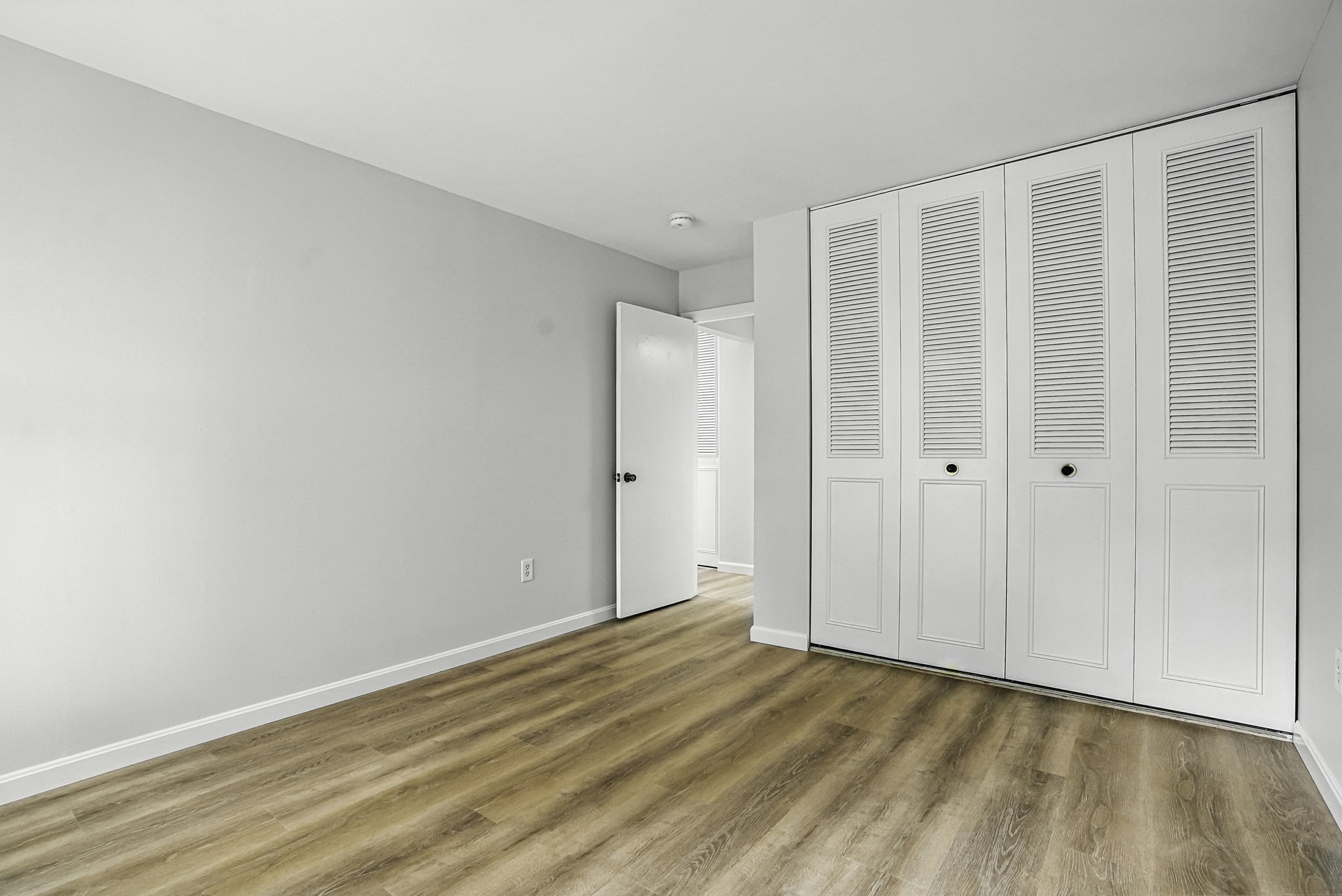 2 Shrewsbury Green Dr # J Property Photo 32