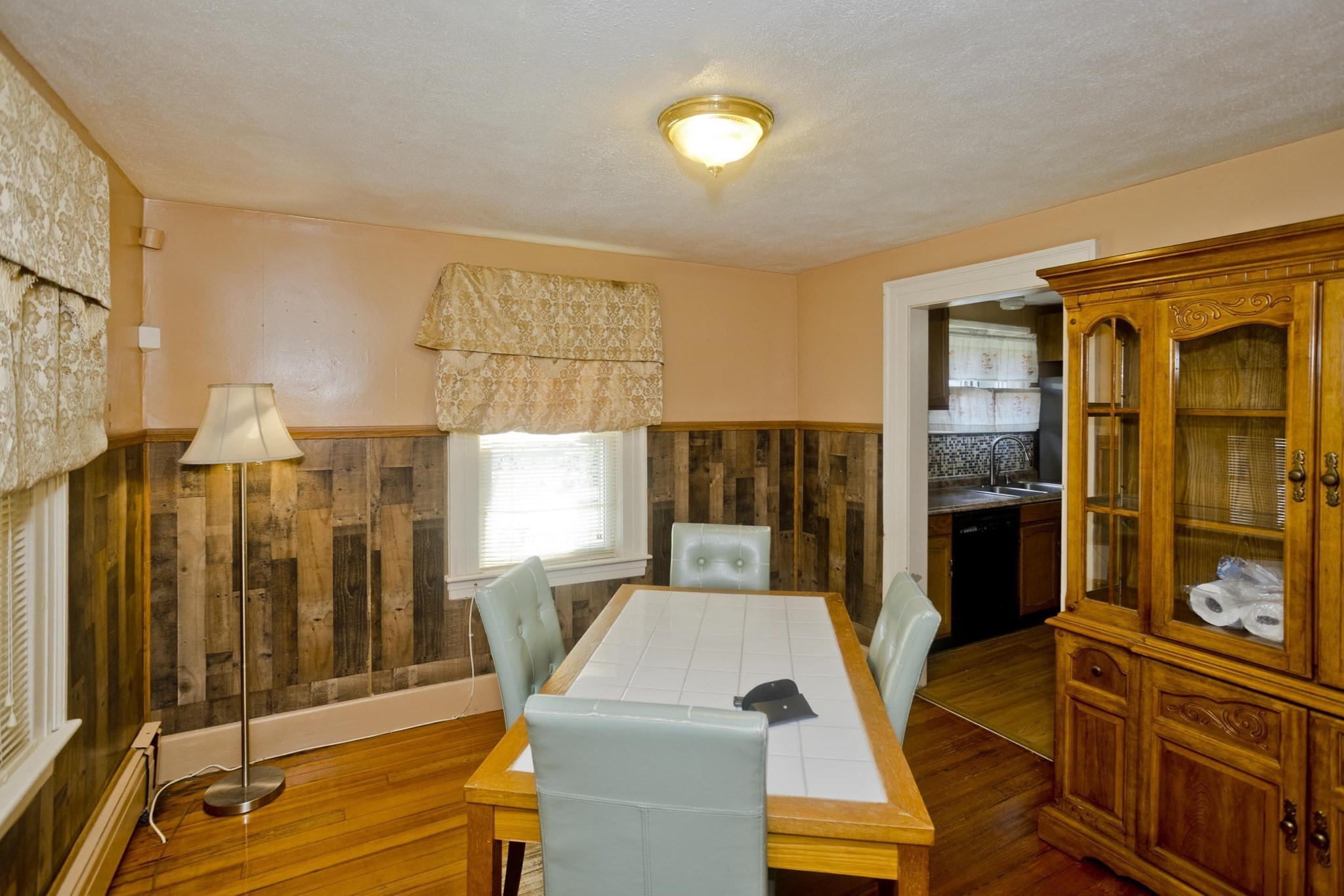 86 Laurence Property Photo 5