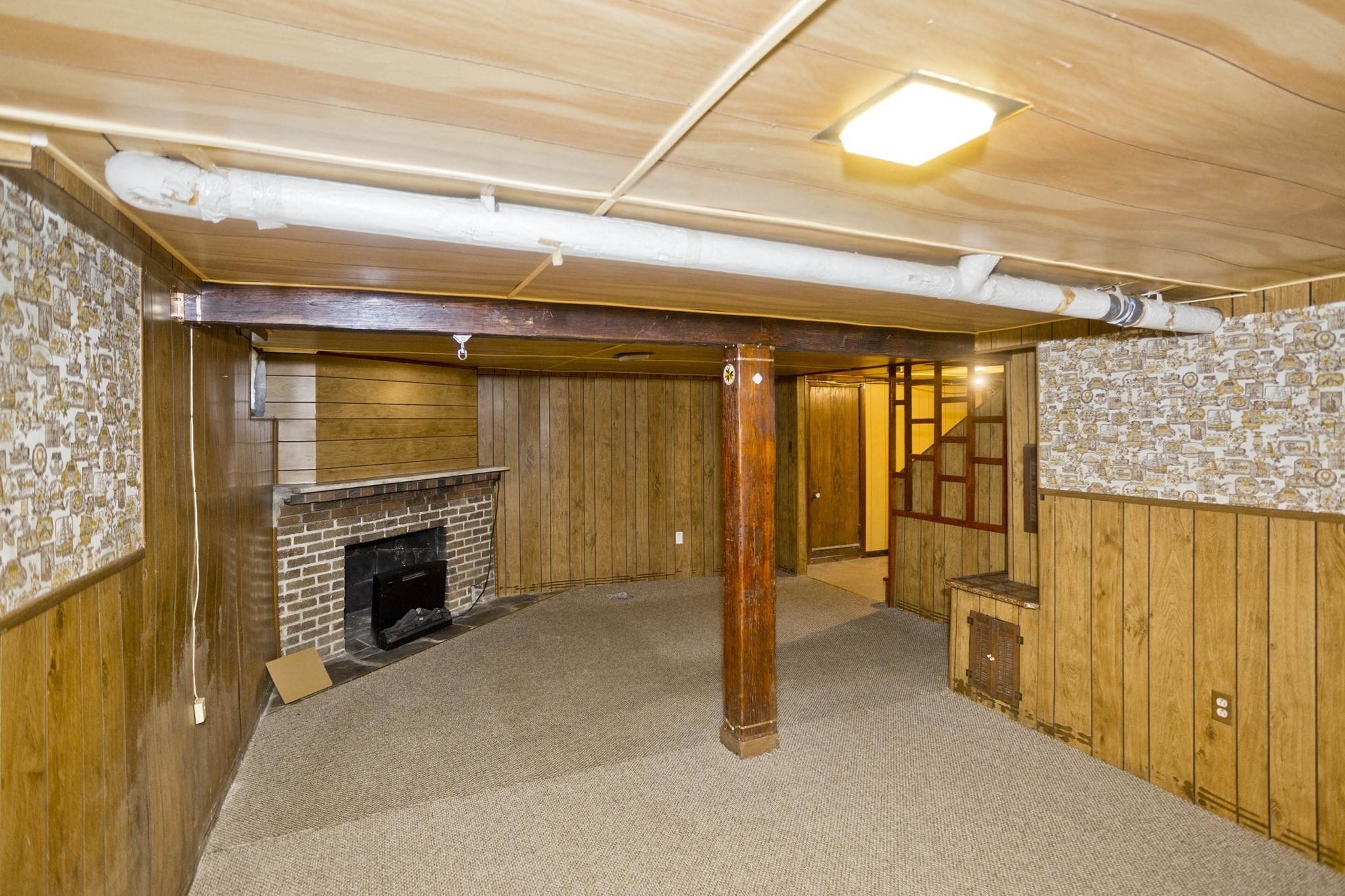 86 Laurence Property Photo 30