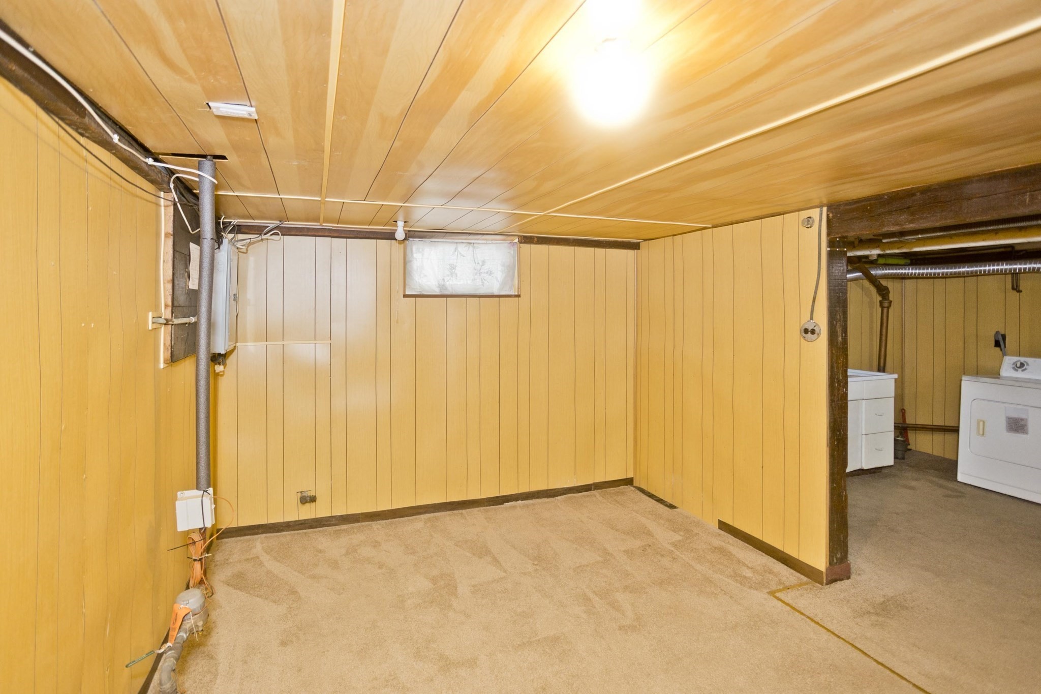 86 Laurence Property Photo 33