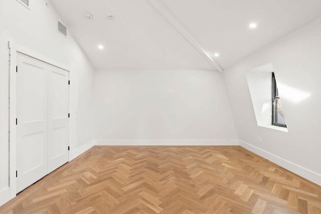 93 Moreland Street # 4 Property Photo 4