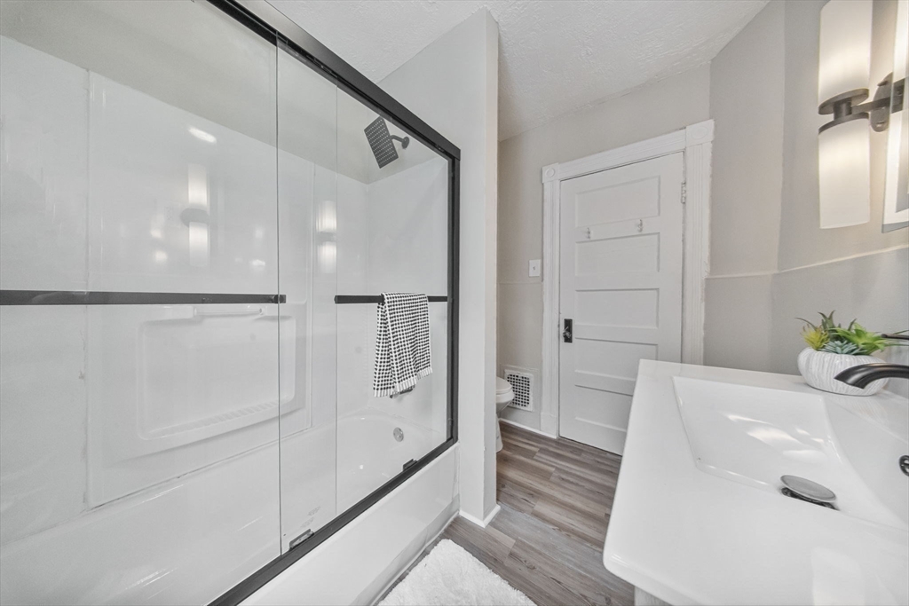 615 White St Property Photo 28