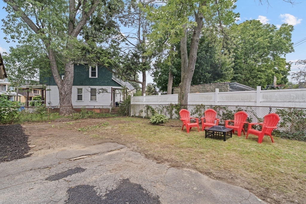615 White St Property Photo 37