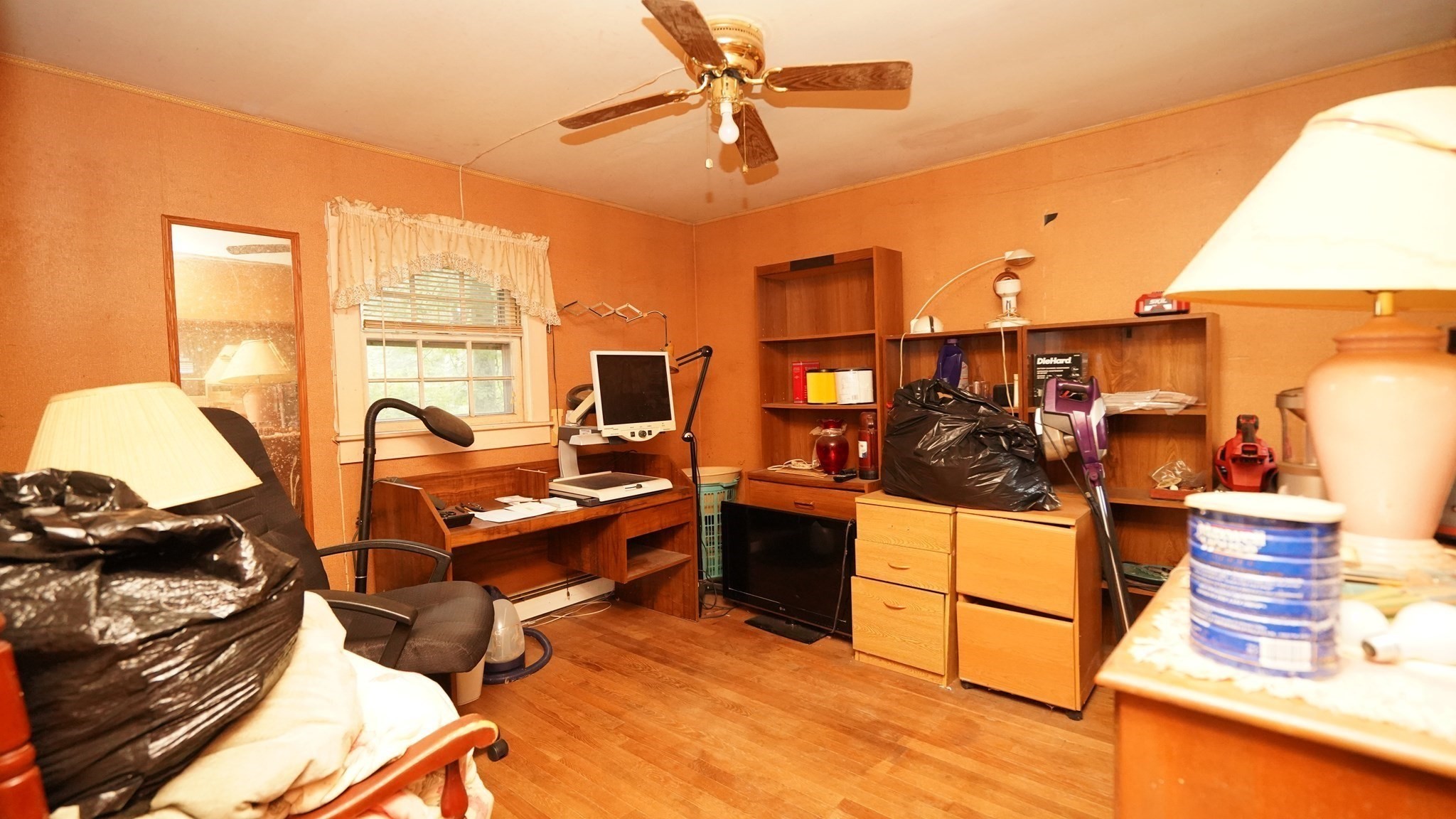 351 Towne St Property Photo 12