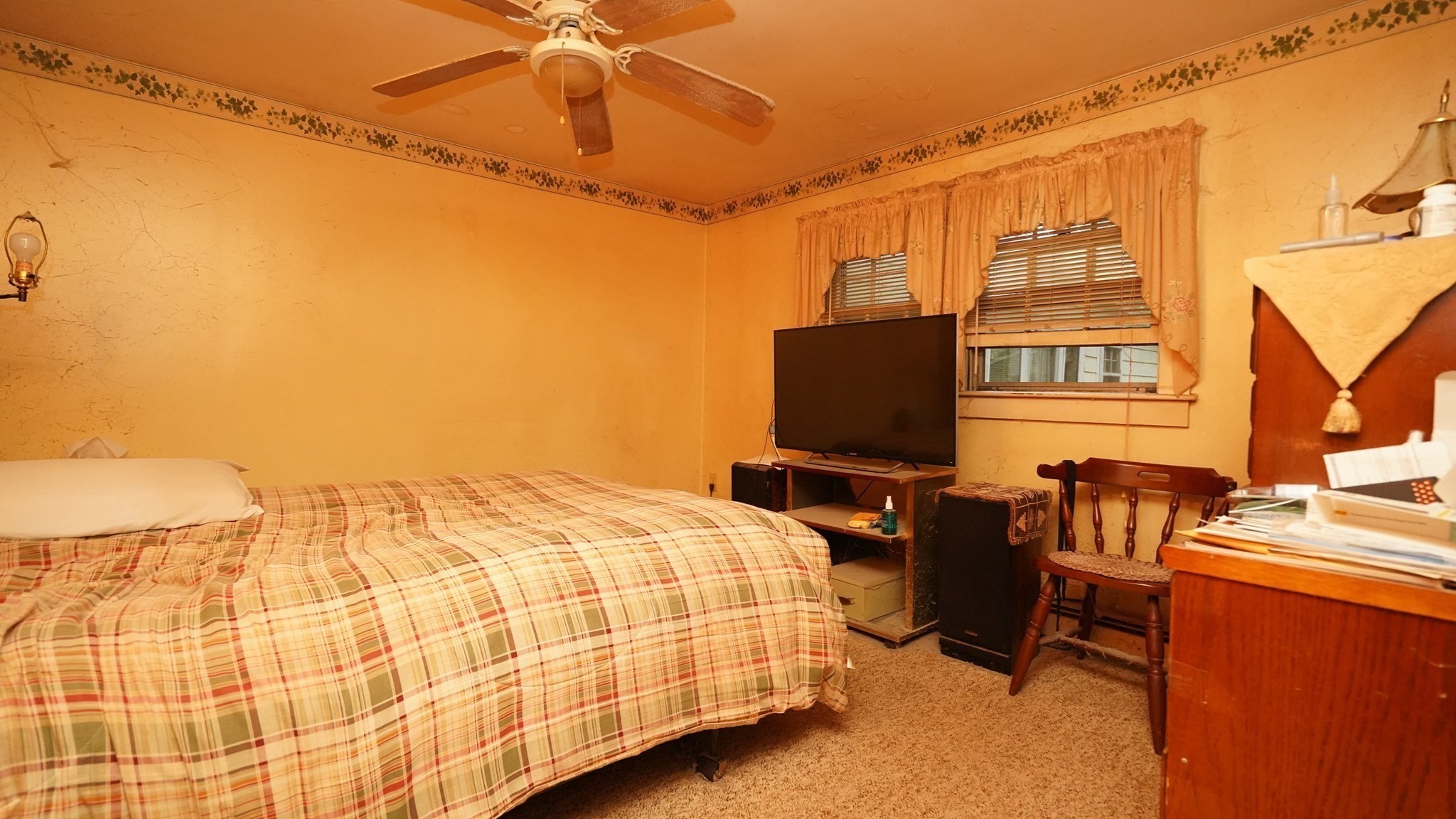 351 Towne St Property Photo 14