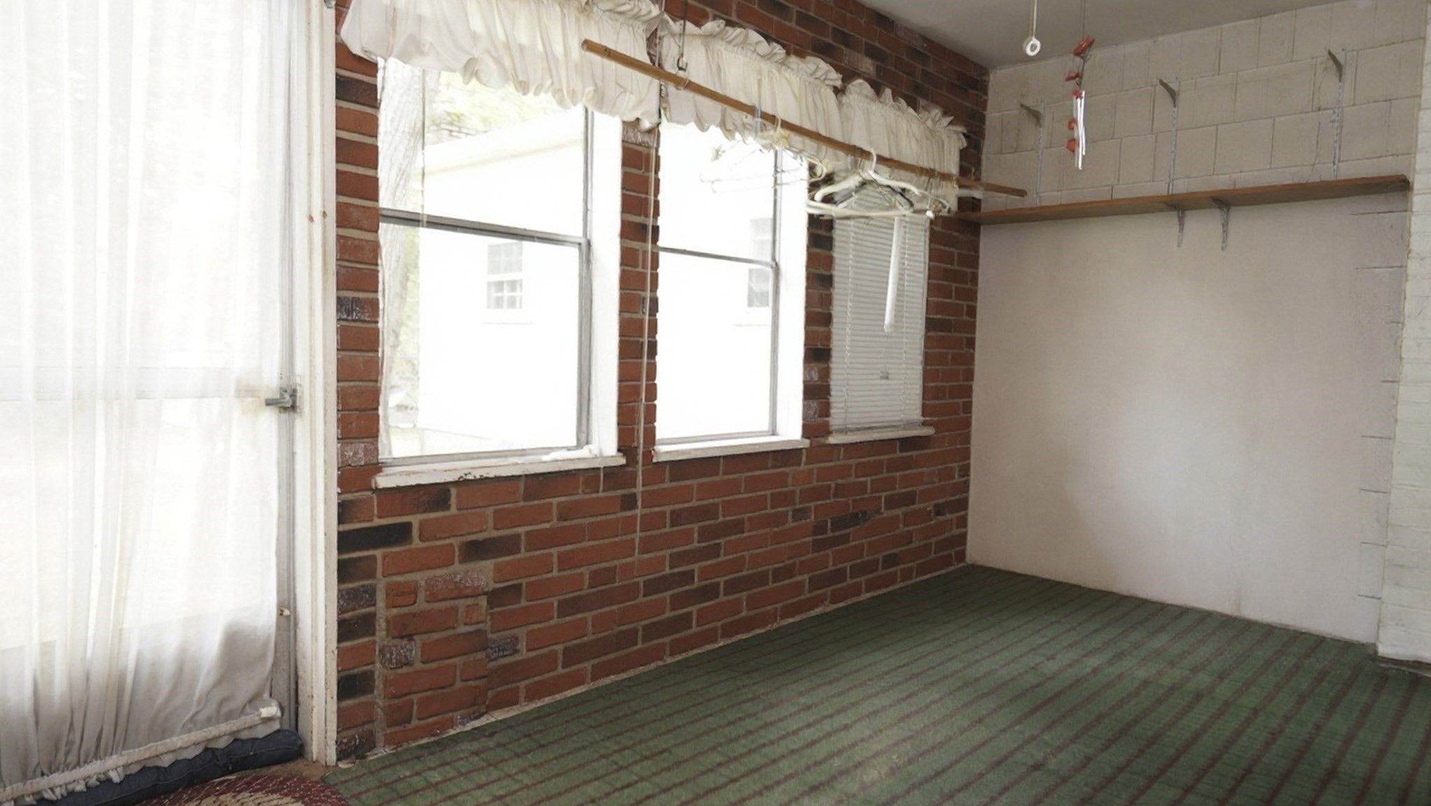 351 Towne St Property Photo 20