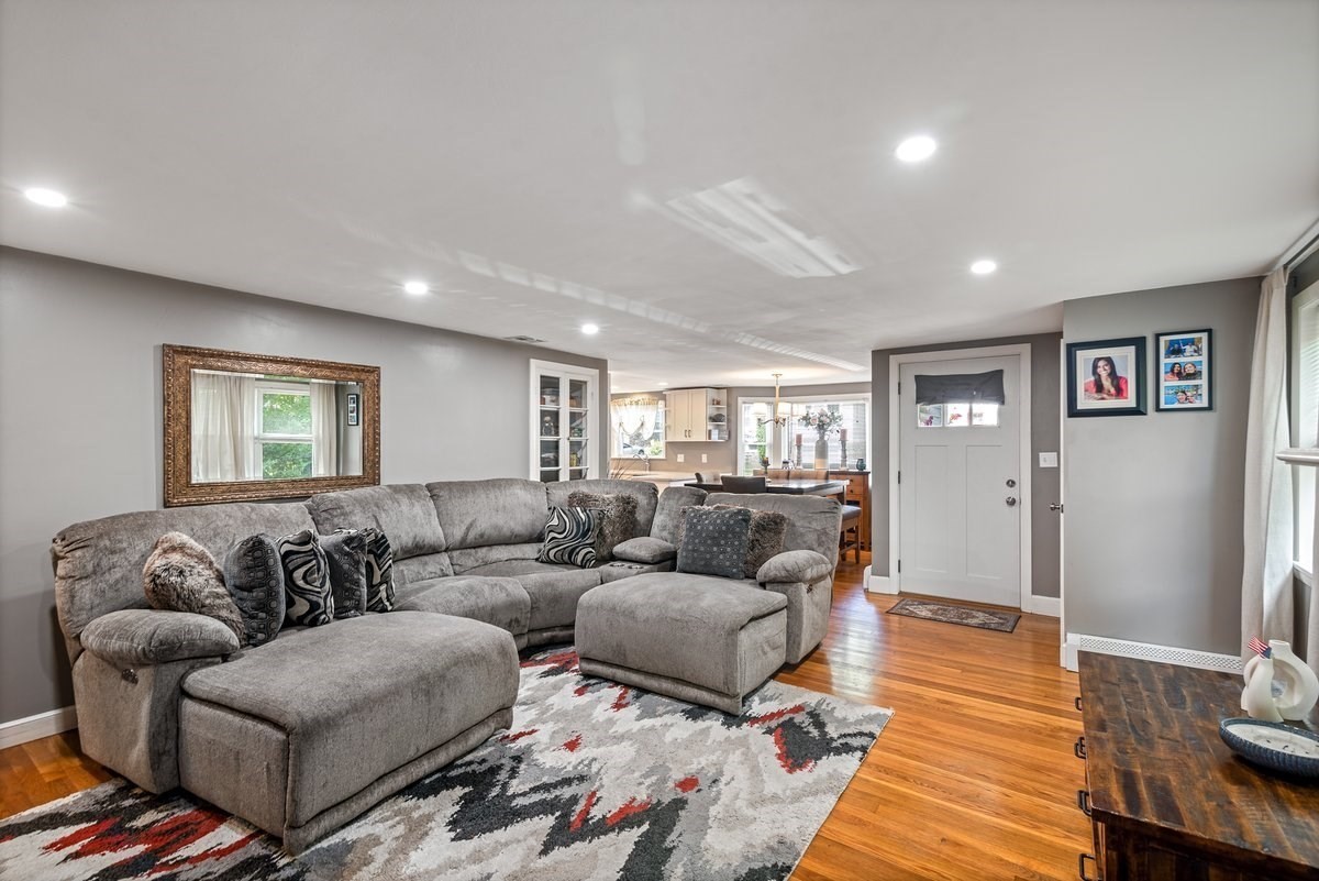 52 Burpee Road Property Photo 9