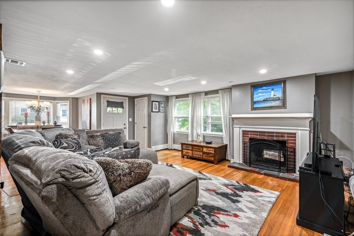52 Burpee Road Property Photo 10