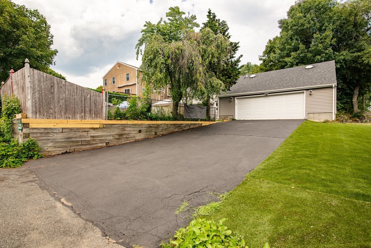 52 Burpee Road Property Photo 28