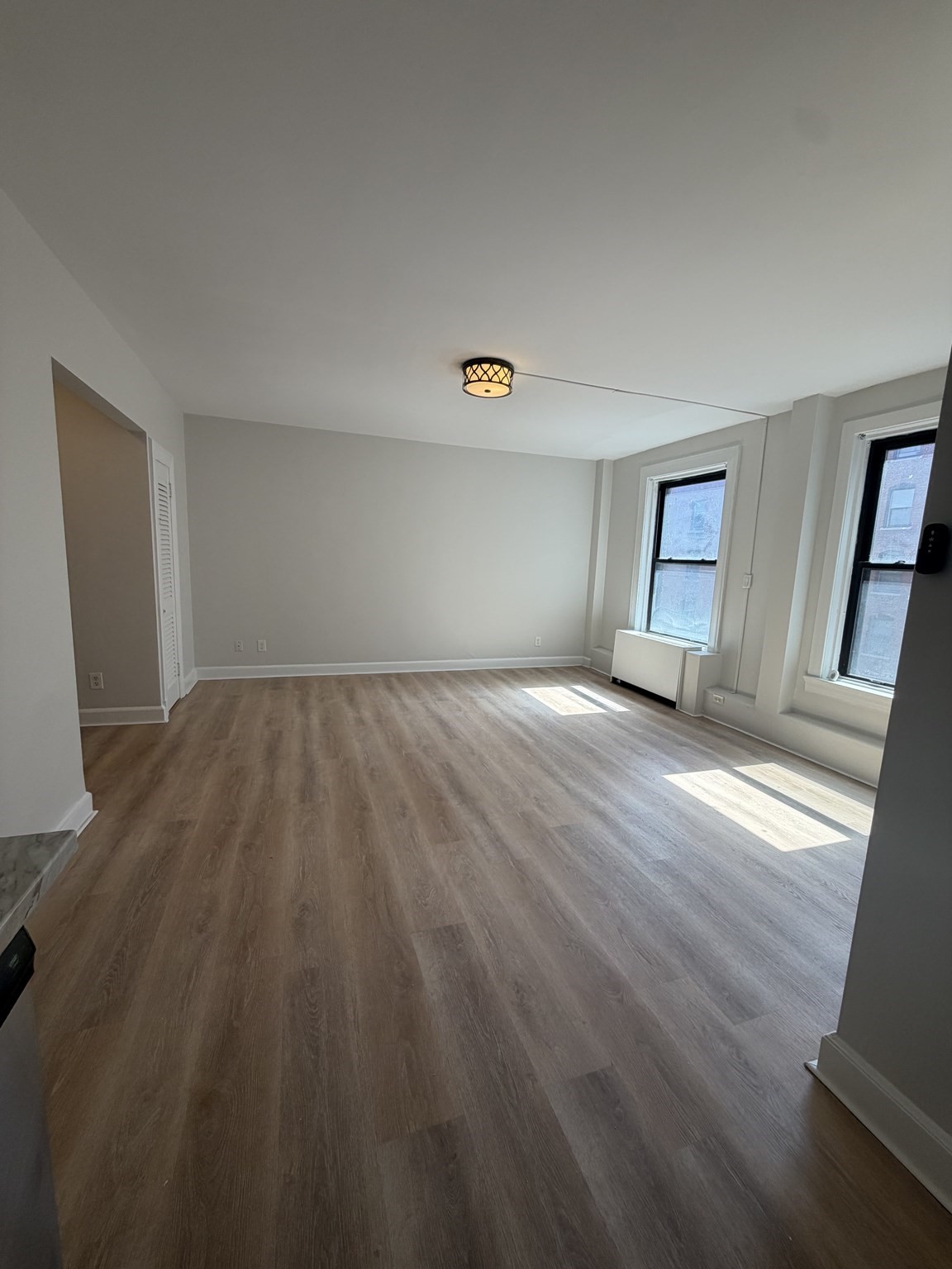 140 Chestnut St # 605 Property Photo 2