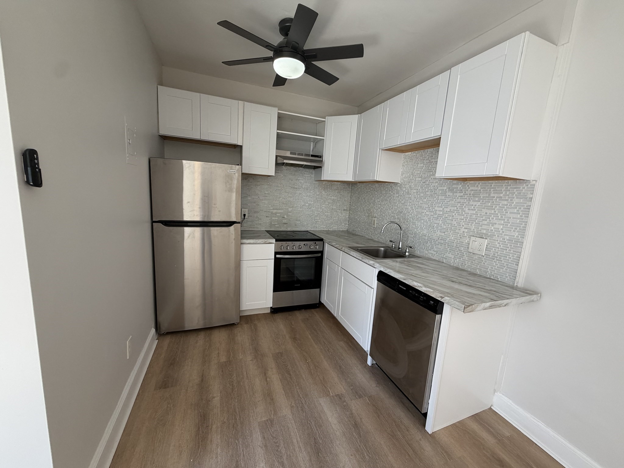 140 Chestnut St # 605 Property Photo 4