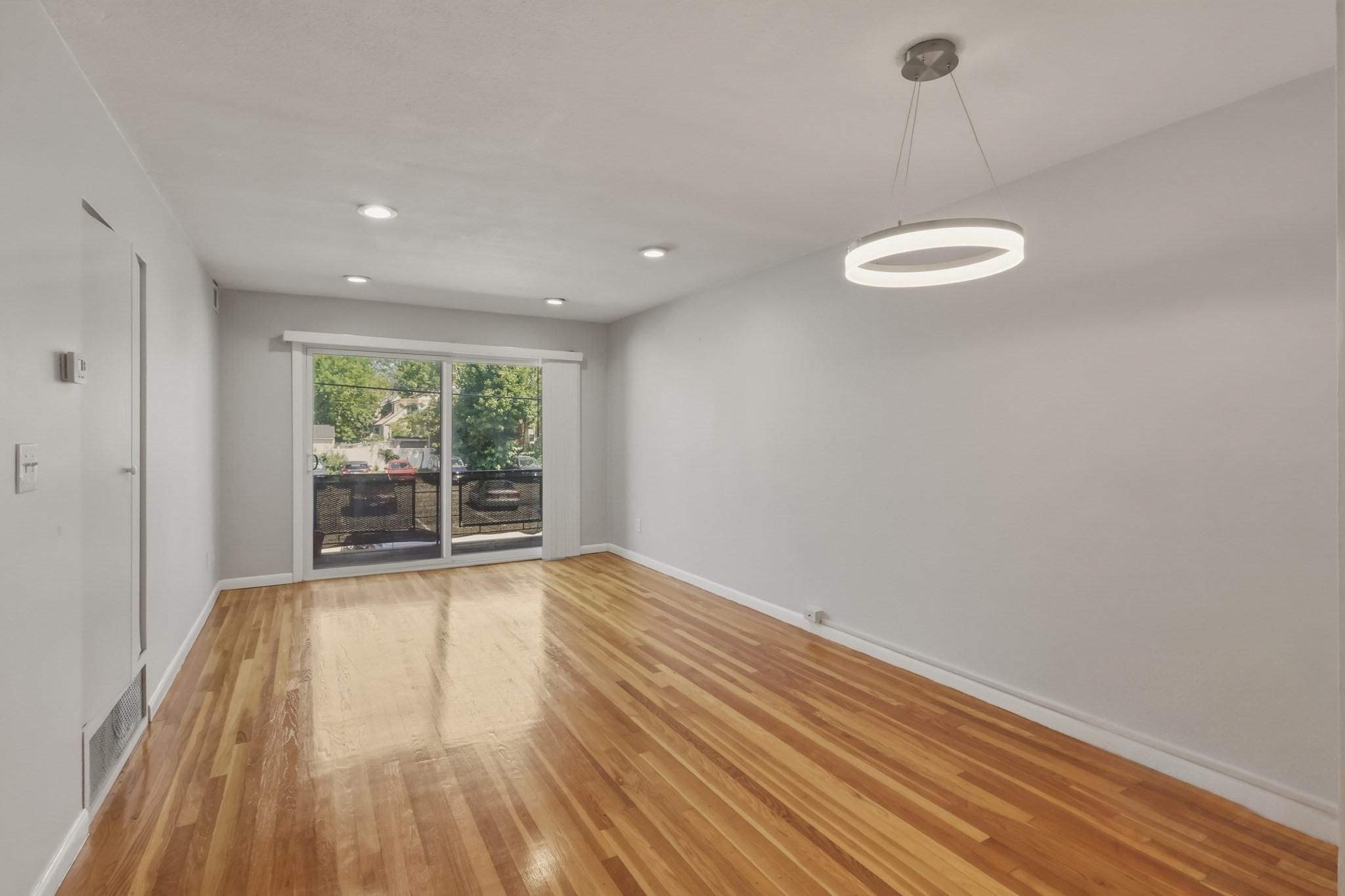 800 Hyde Park Ave # 15 Property Photo 1