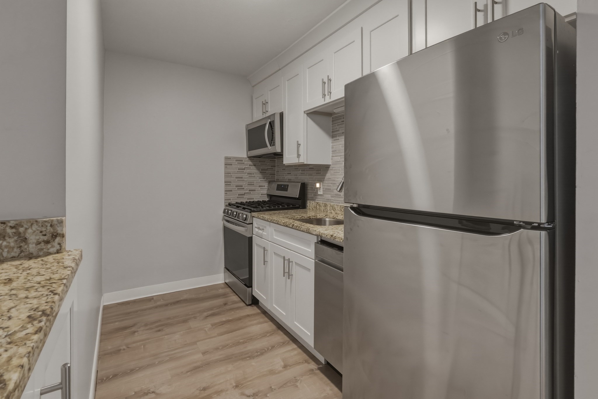 800 Hyde Park Ave # 15 Property Photo 9