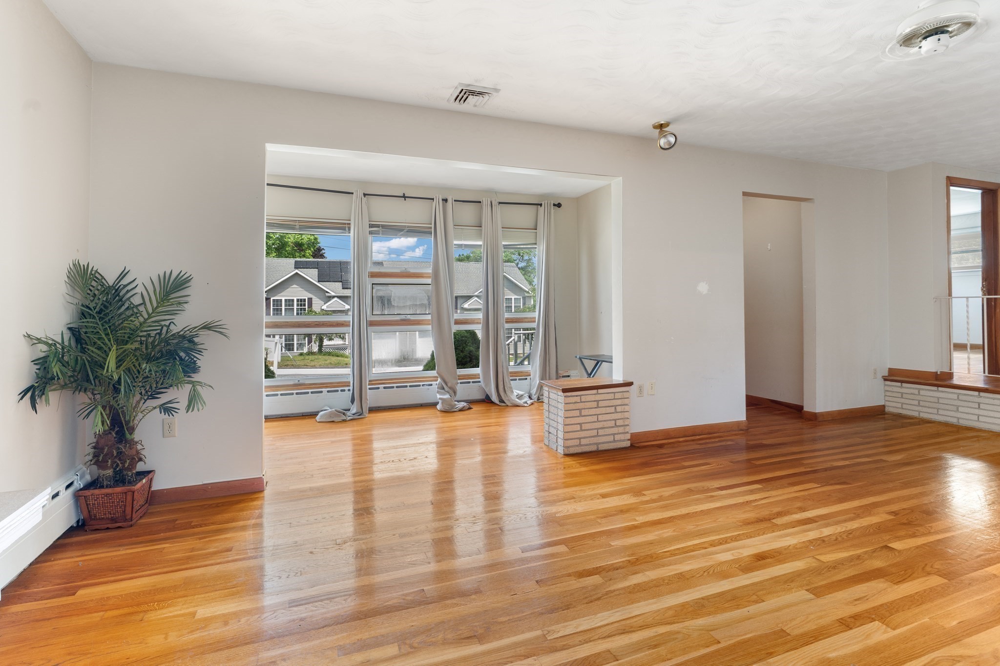 42 Marlboro Street Property Photo 2