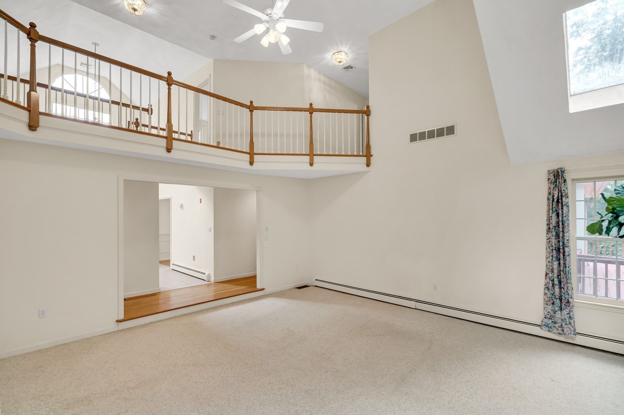 4 Crestview Rd Property Photo 6