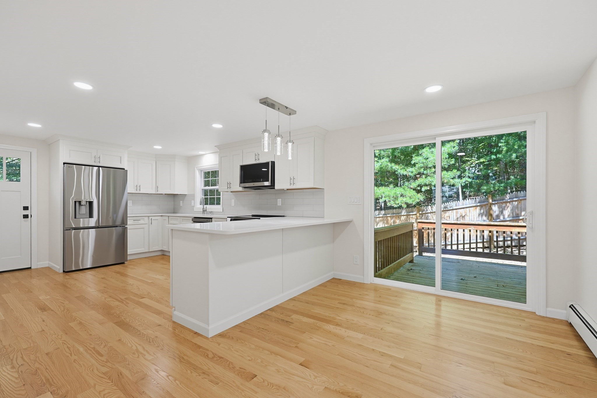 12 White Ave Property Photo 7
