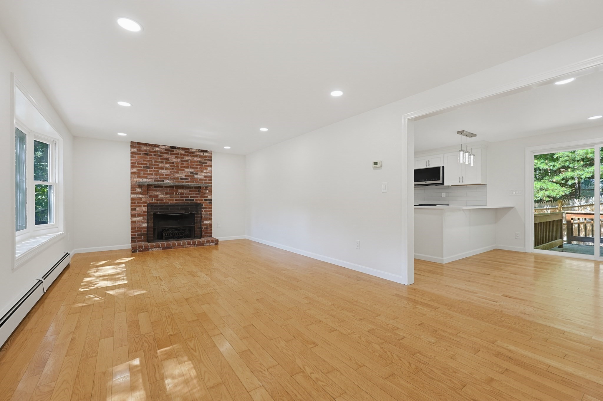 12 White Ave Property Photo 9