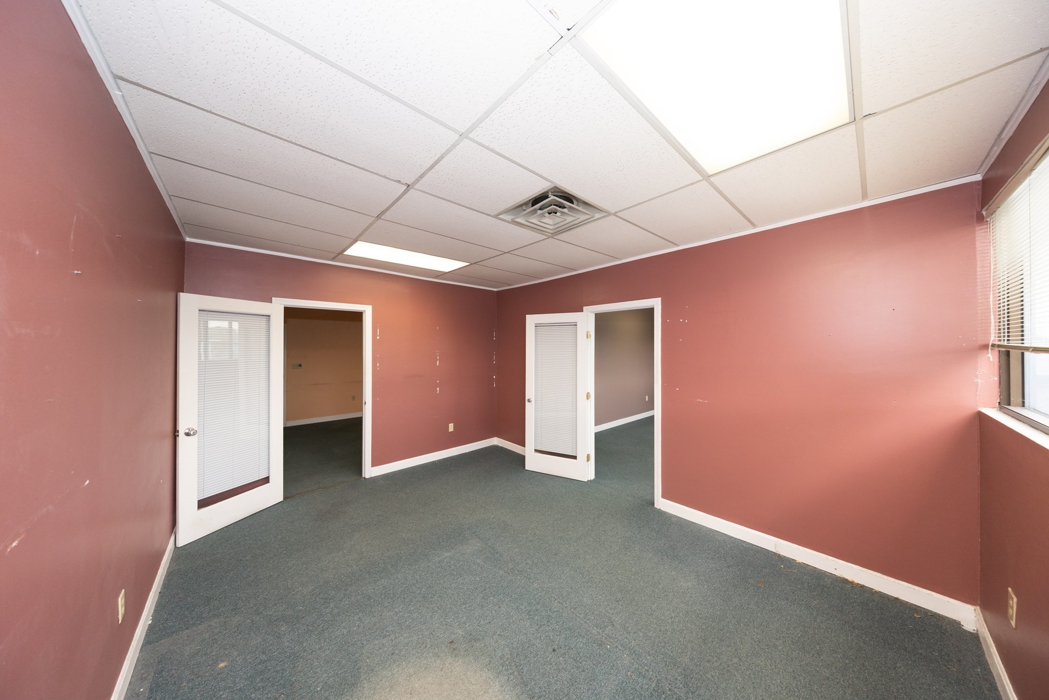 482 Southbridge Street # 212 Property Photo 3