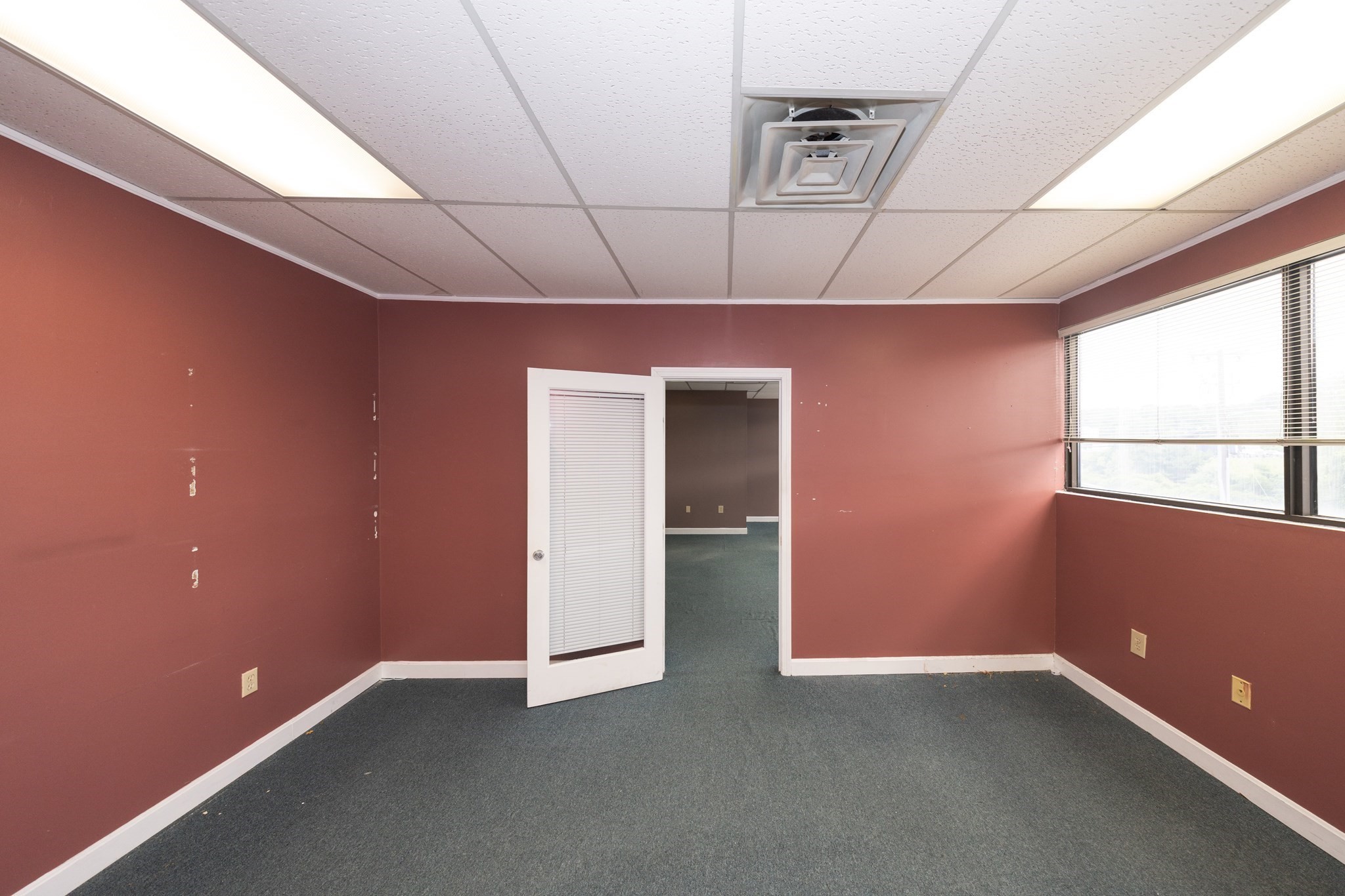 482 Southbridge Street # 212 Property Photo 4