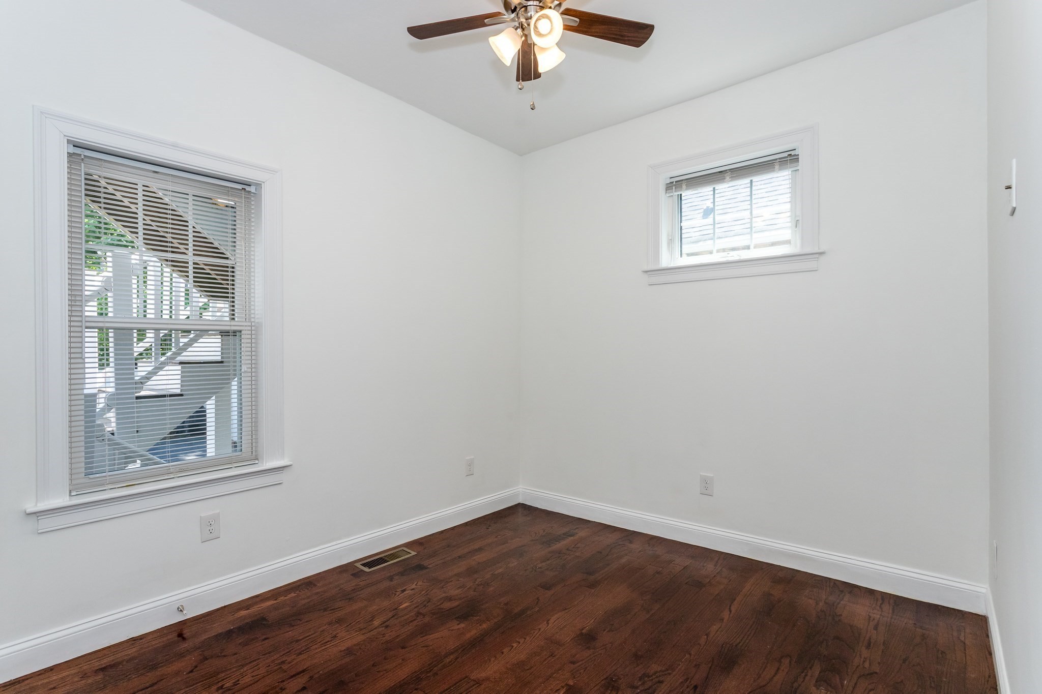 18 Kittredge St # 1 Property Photo 12