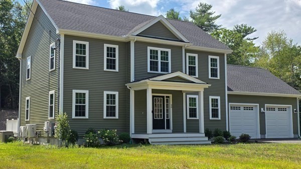 90 Howland Rd Property Photo 1