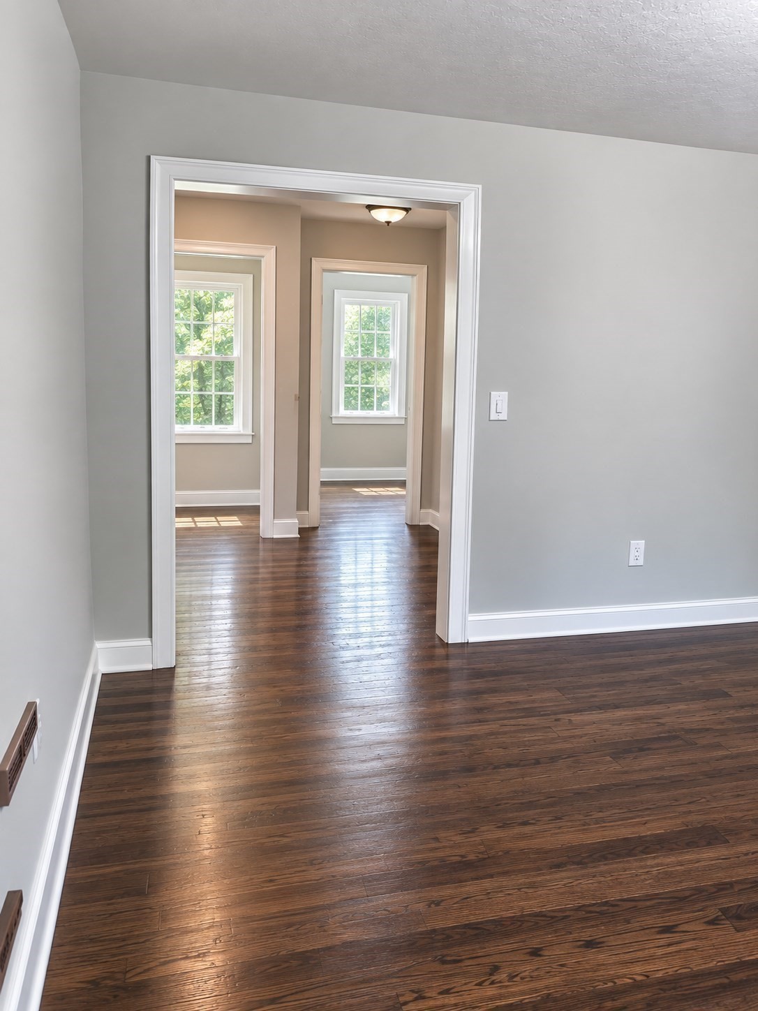 90 Howland Rd Property Photo 10