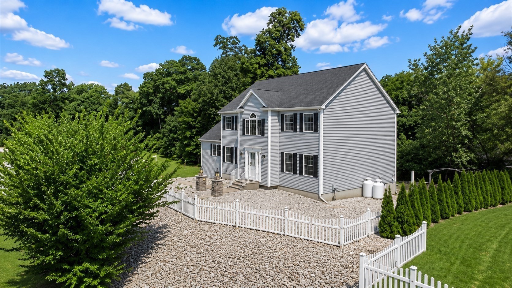 3 Moore Dr