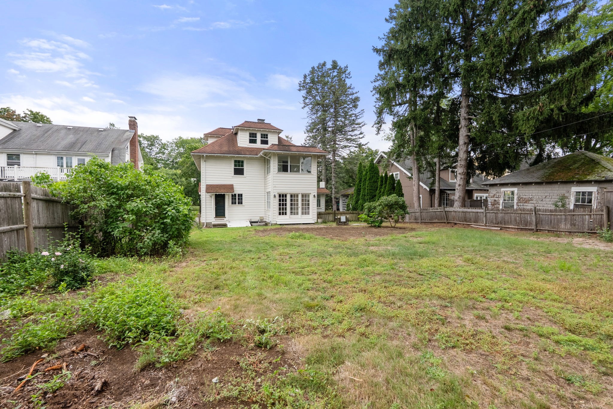855 Commonwealth Ave Property Photo 35