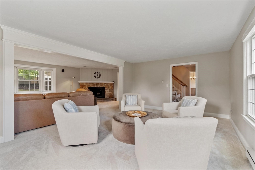 4 Lantern Lane Property Photo 19