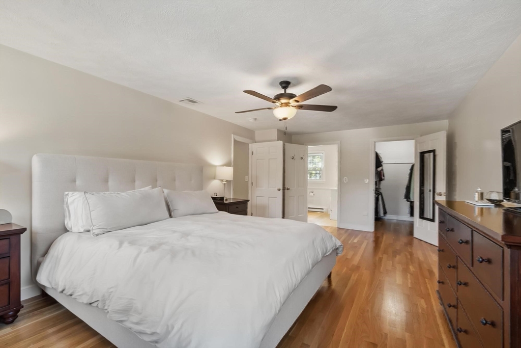 4 Lantern Lane Property Photo 25