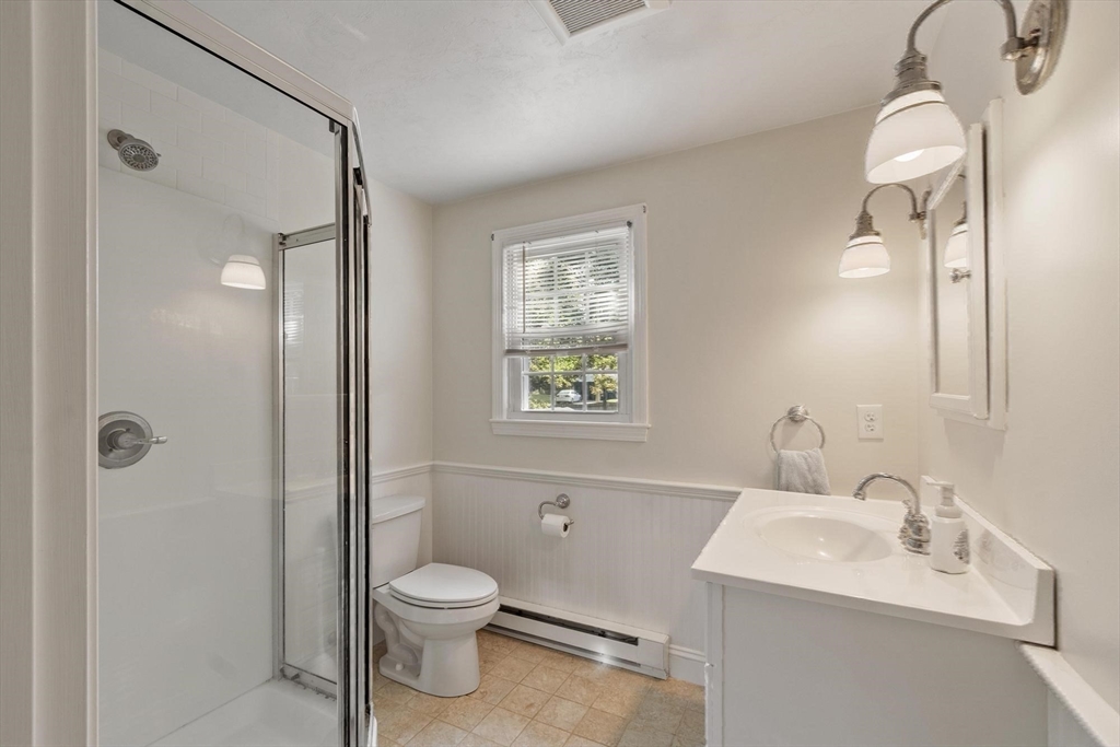 4 Lantern Lane Property Photo 26