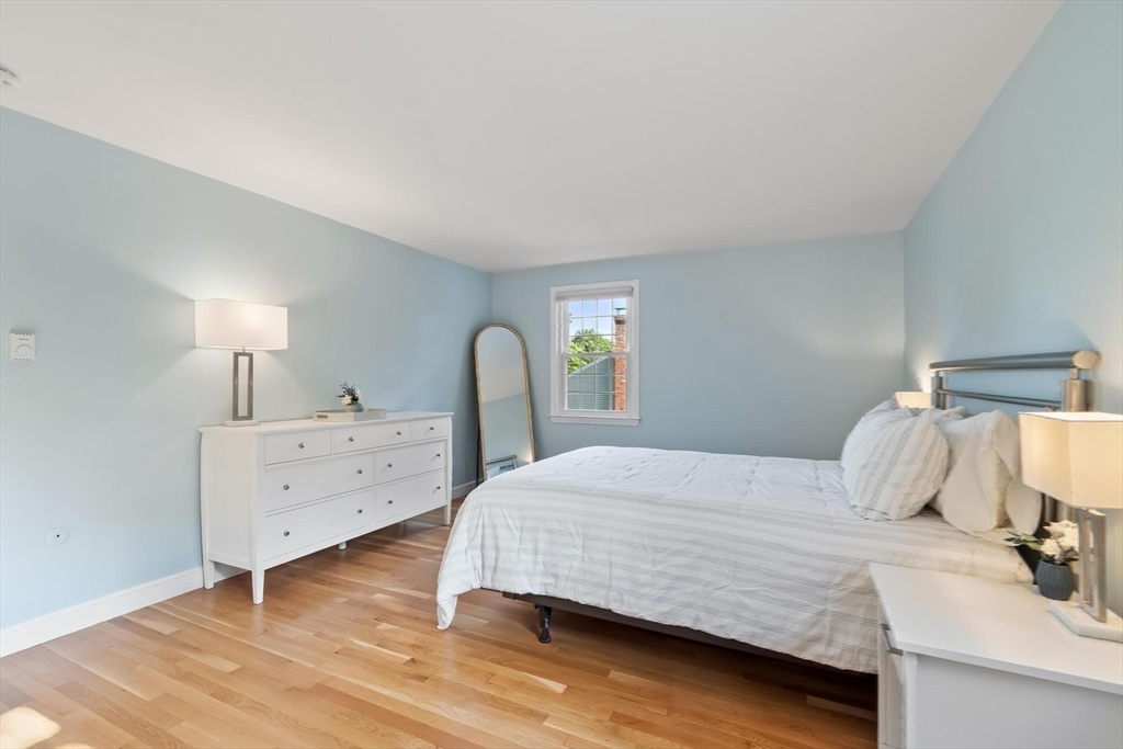 4 Lantern Lane Property Photo 28