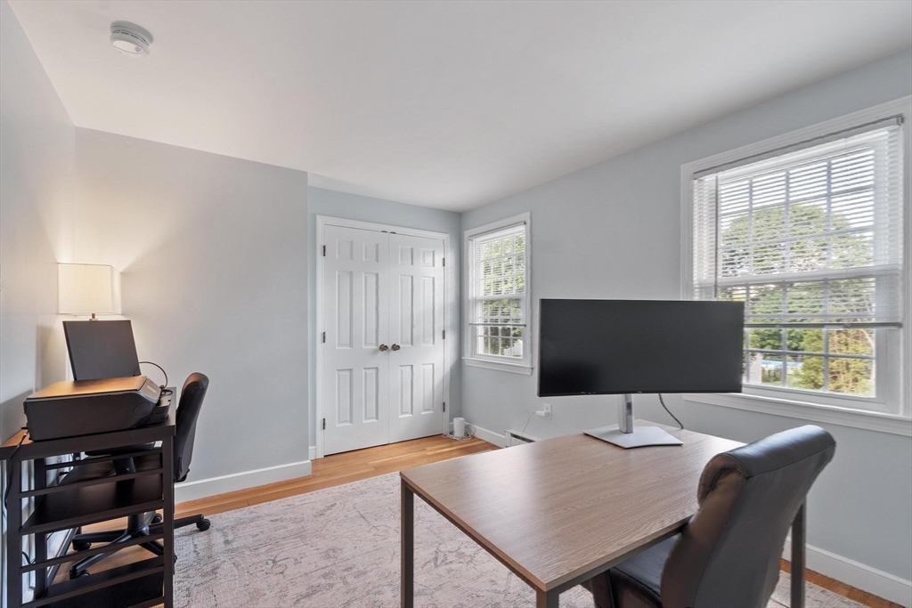 4 Lantern Lane Property Photo 32