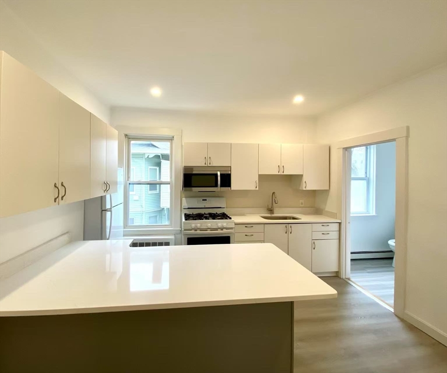 18 Howard St # 2 Property Photo 1