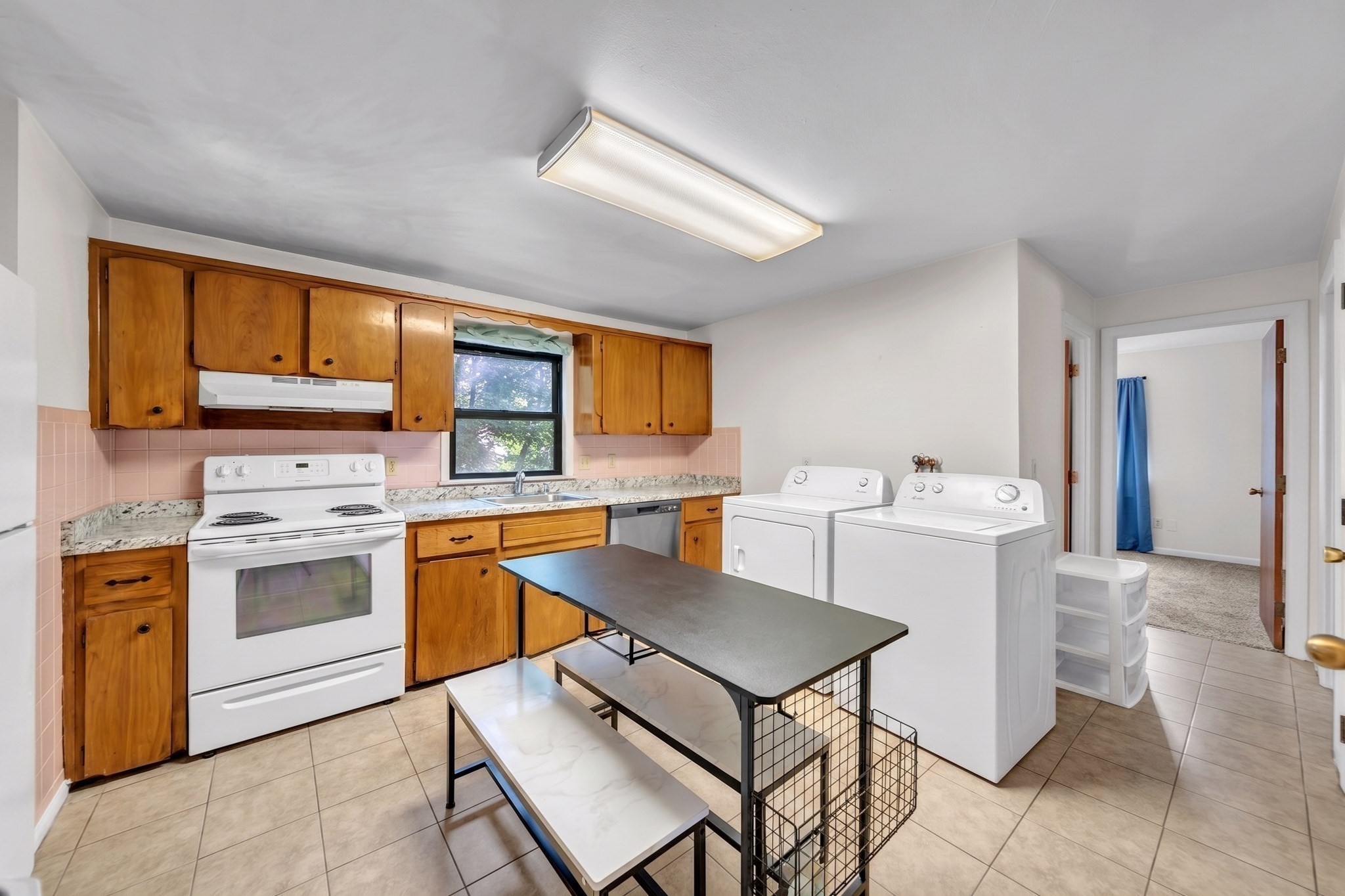 44 Alsada Dr Property Photo 3