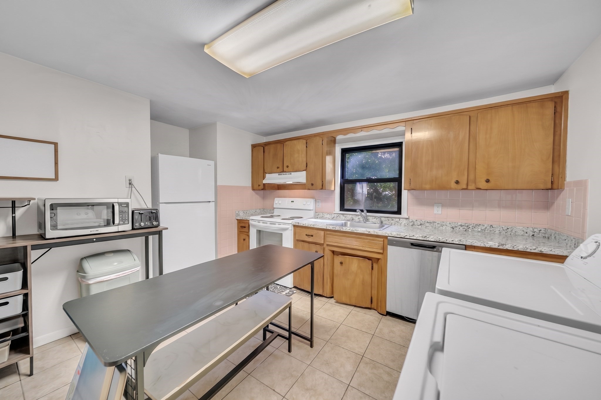 44 Alsada Dr Property Photo 4