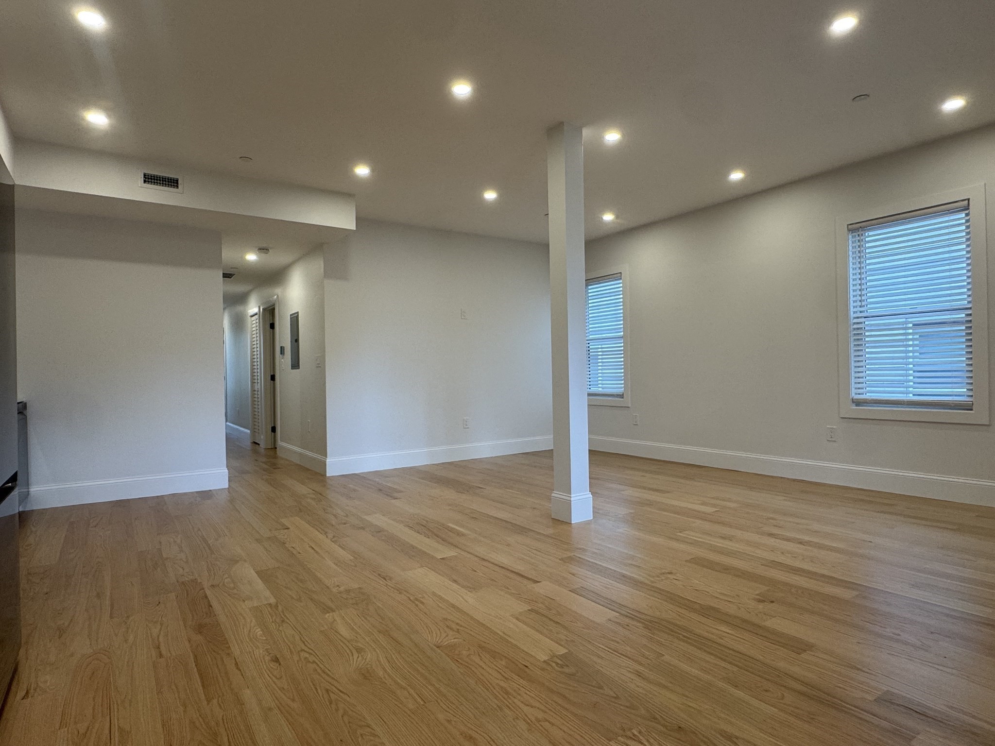 531 Bennington # 2 Property Photo 5