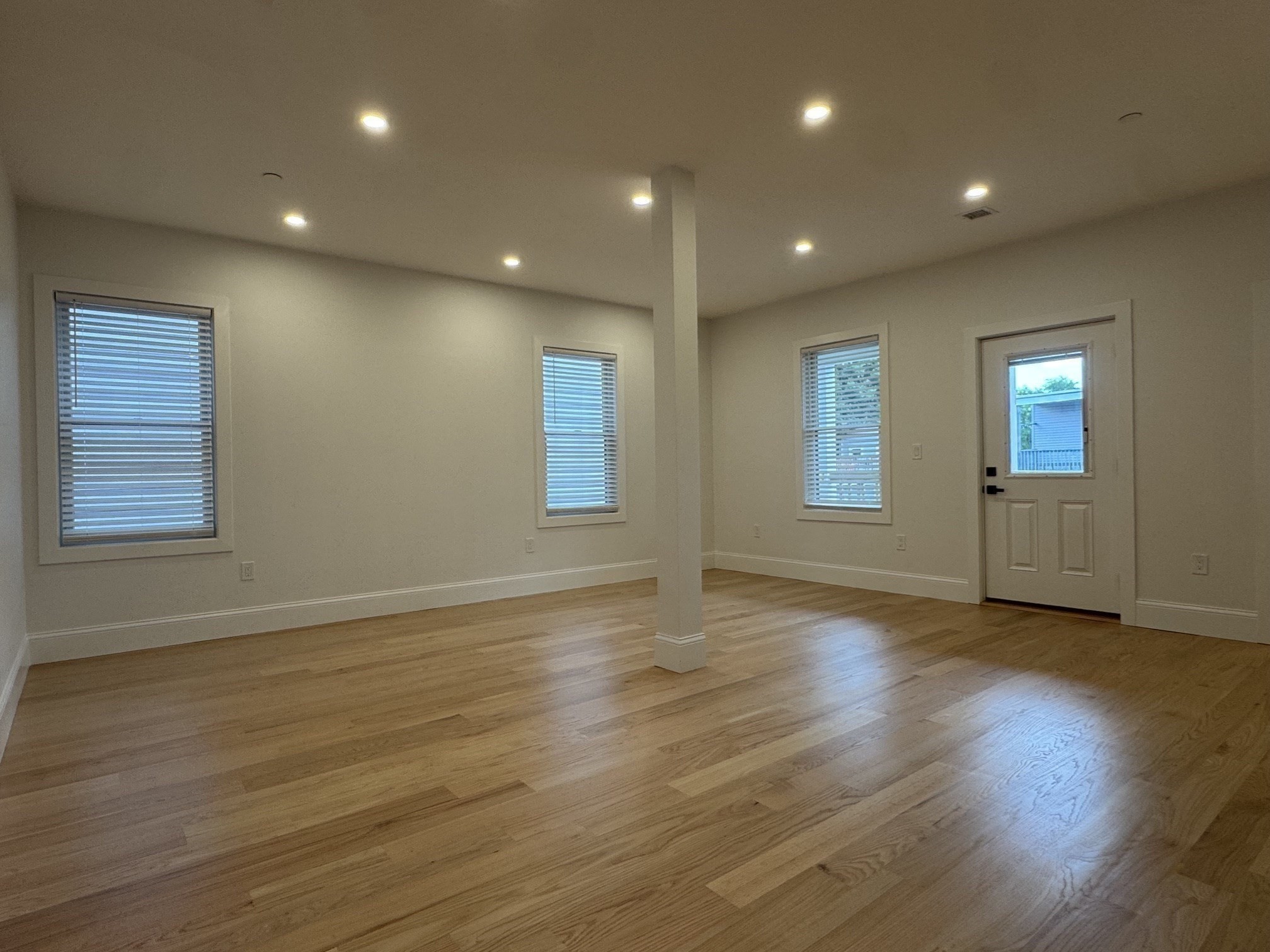 531 Bennington # 2 Property Photo 6