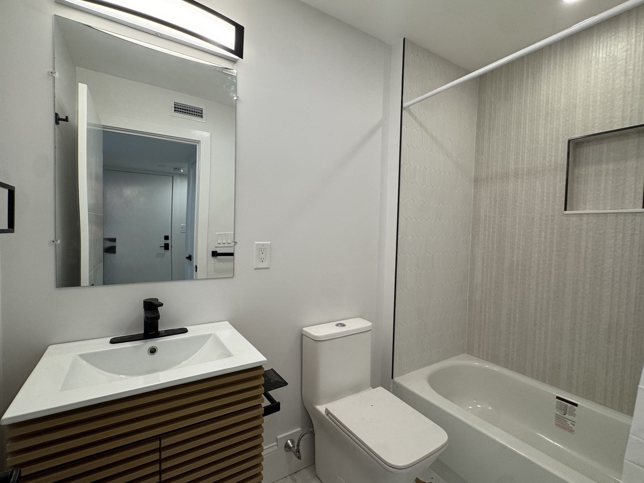 531 Bennington # 2 Property Photo 11