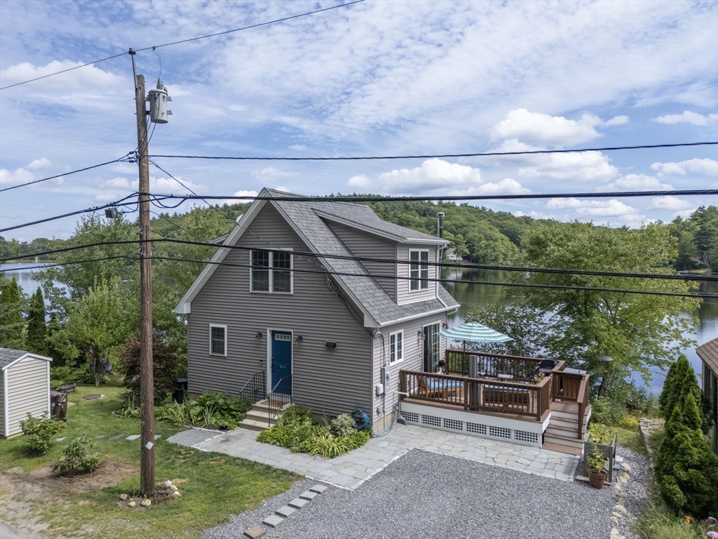864 South Rd. Property Photo 1
